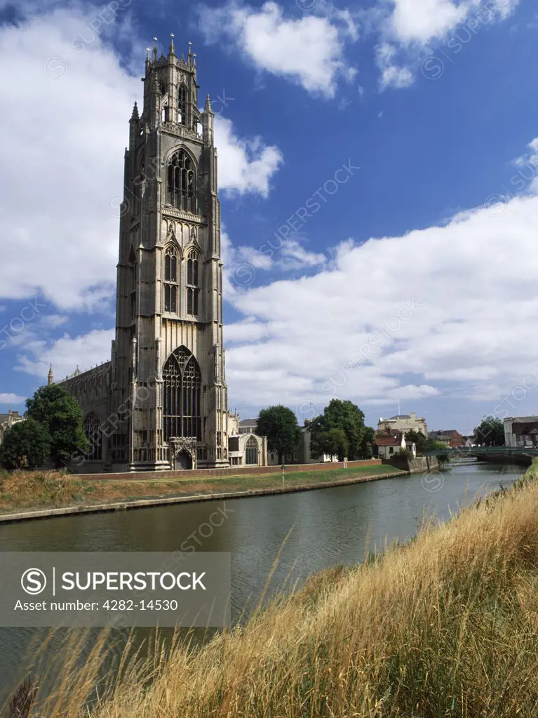 England, Lincolnshire, Boston. St Botolph's church beside the River Witham has the tallest Medieval tower in England. Mainly 14th century, the church is Decorated Gothic in style, the tower Pependicular.