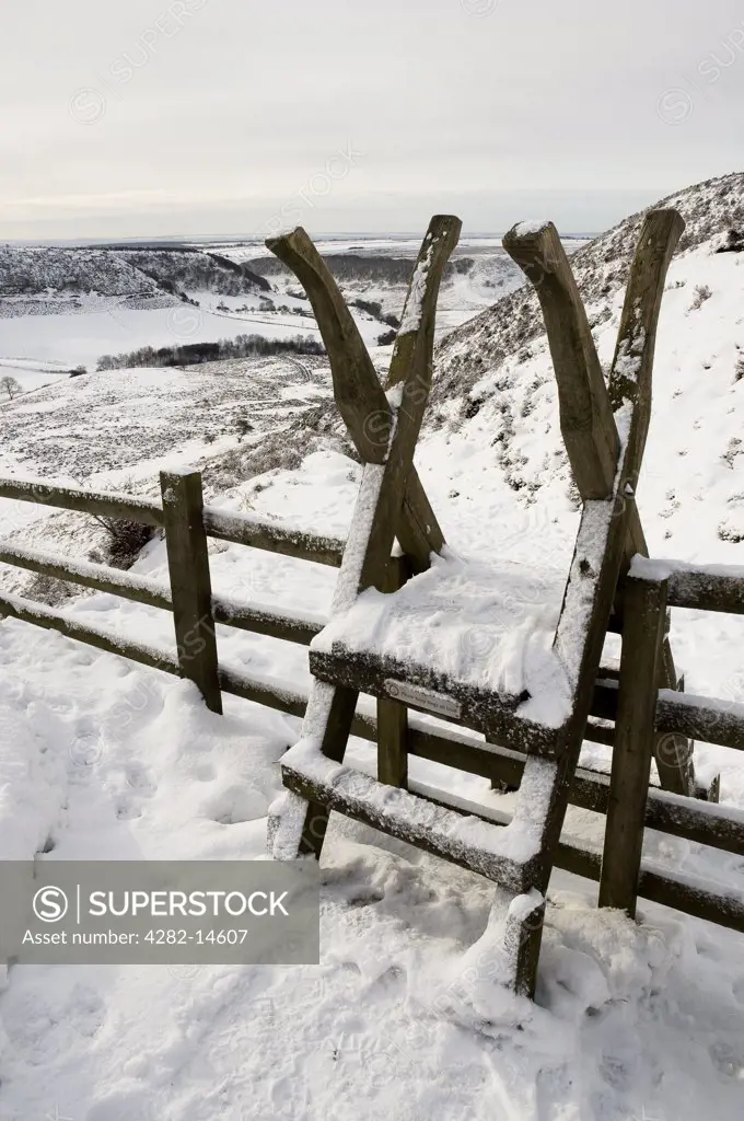 England, North Yorkshire, North York Moors National Park. Hole of Horcum in winter.