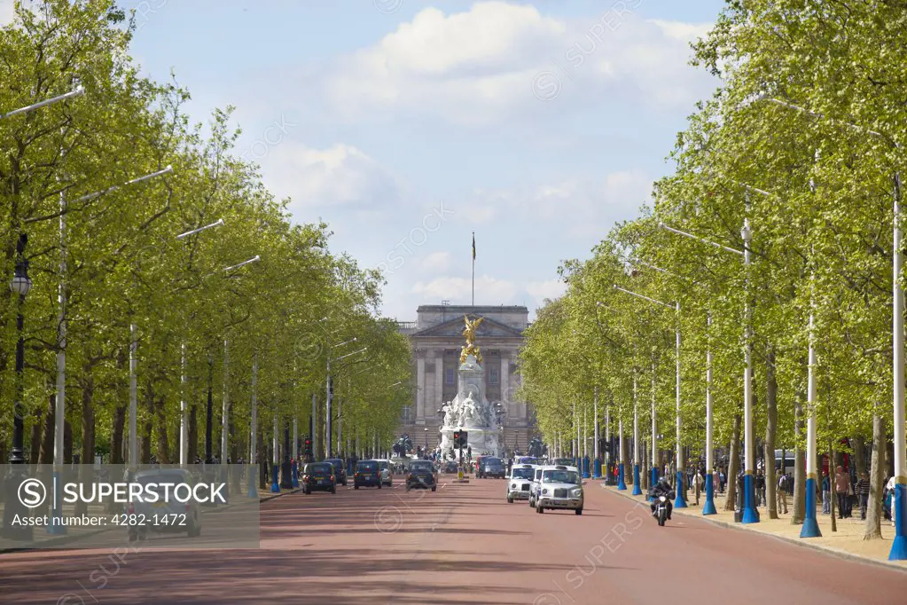England, London, Pall Mall. Buckingham Palace viewed from Pall Mall on a spring day in London.
