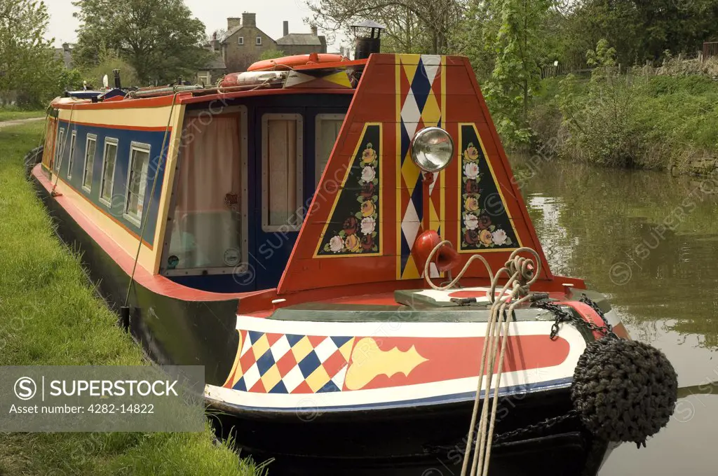 England, North Yorkshire, Skipton. Canal boat moored on Leeds Liverpool Canal at Skipton.