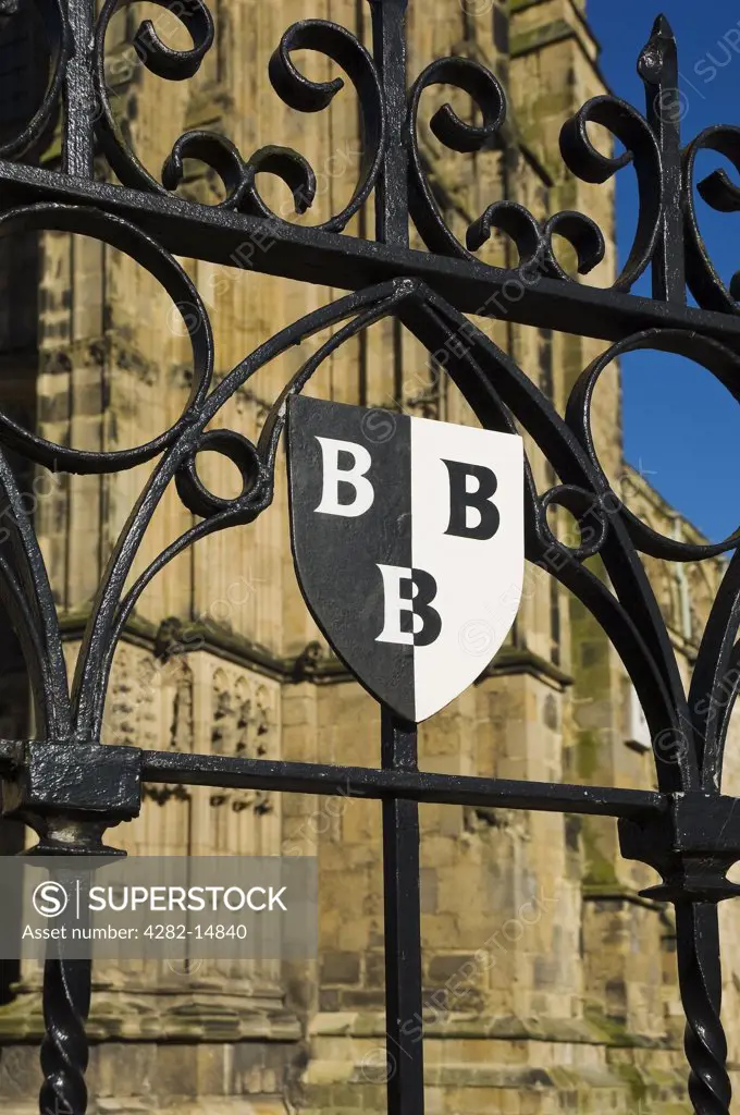 England, East Riding of Yorkshire, Bridlington. Coat of arms of Bridlington on wrought iron gate.