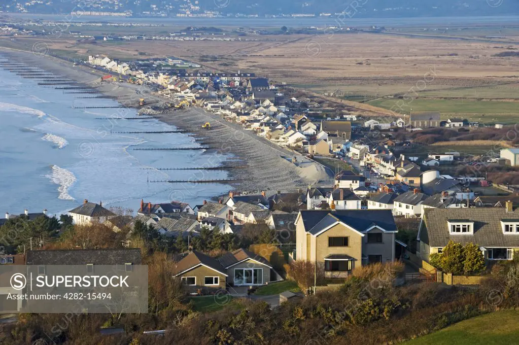 Wales, Ceredigion, Borth. View over the coastal village of Borth with the River Dyfi estuary in the background.