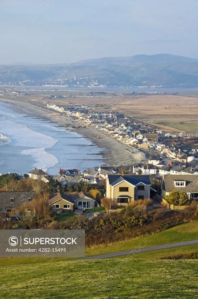 Wales, Ceredigion, Borth. View over the coastal village of Borth with the River Dyfi estuary in the background.