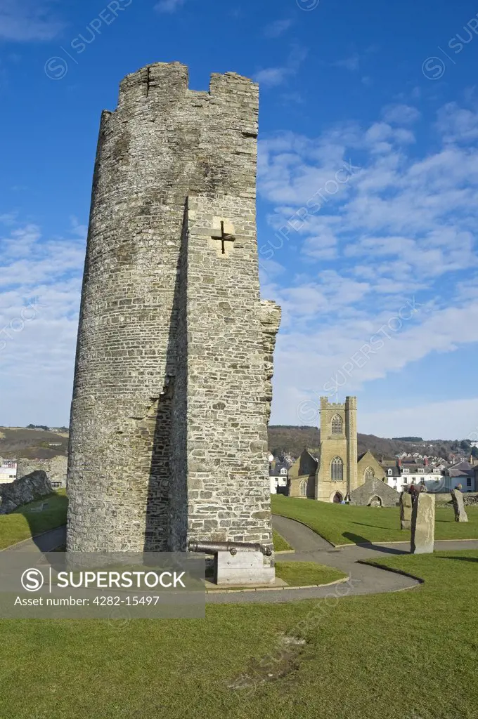 Wales, Ceredigion, Aberystwyth. The remains of the thirteenth century Aberystwyth Castle.