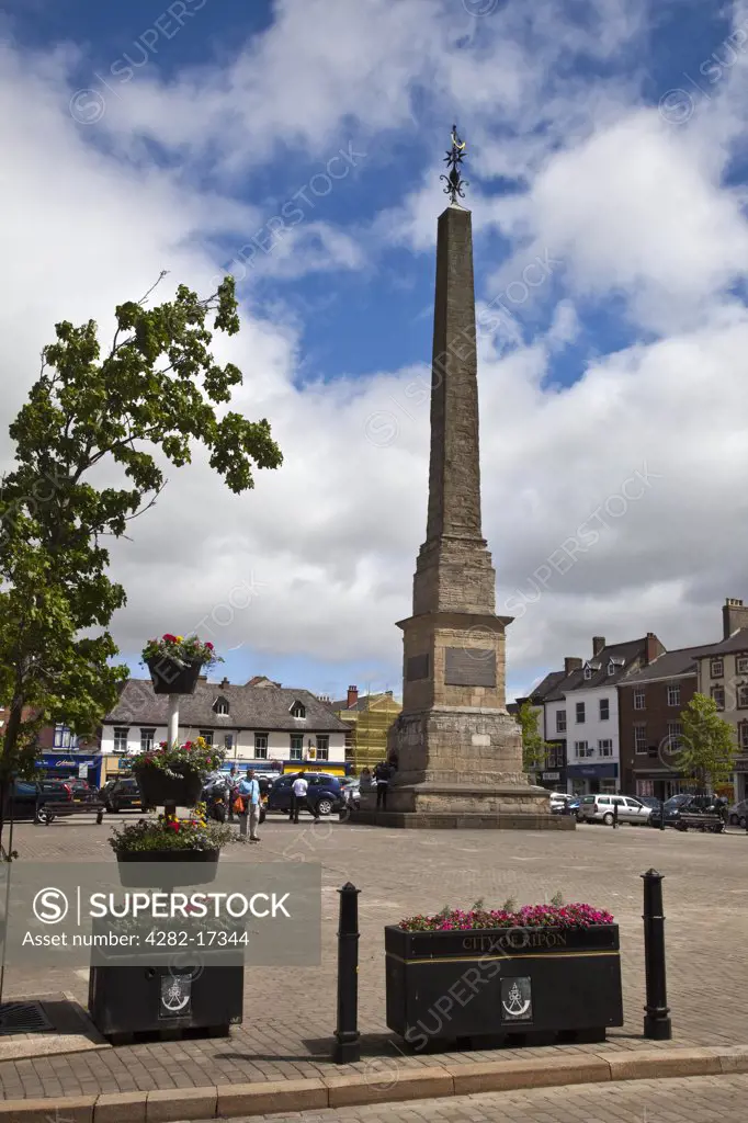 England, North Yorkshire, Ripon. The obelisk, built in 1703, in the heart of the Market Place in Ripon.