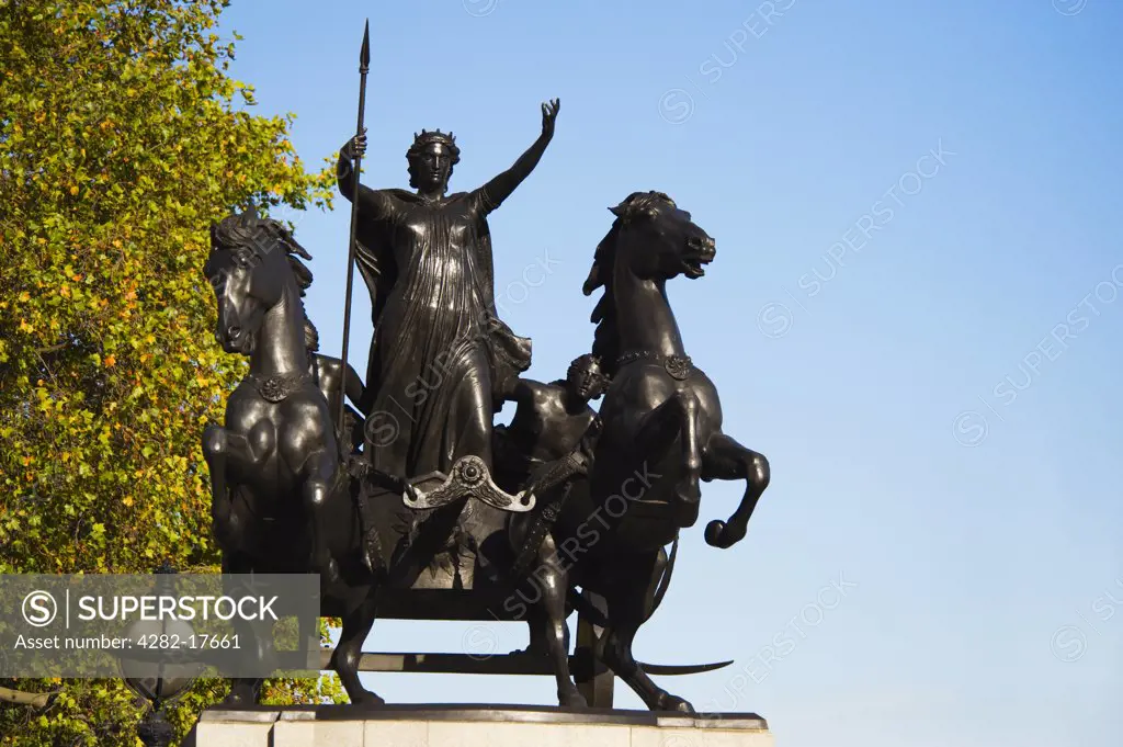 England, London, Westminster. Bronze statue of Boudica, warrior queen of the Iceni, by Thomas Thorneycroft on Westminster Bridge at Thames embankment in central London.