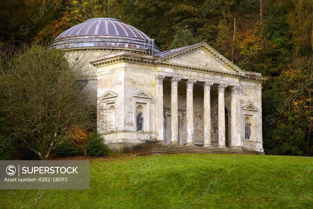 England, Wiltshire, Warminster. The Pantheon, originally called the Temple of Hercules, designed by Henry Flitcroft and built in 1753-4 at Stourhead, a world-famous 18th-century landscape garden in autumn.