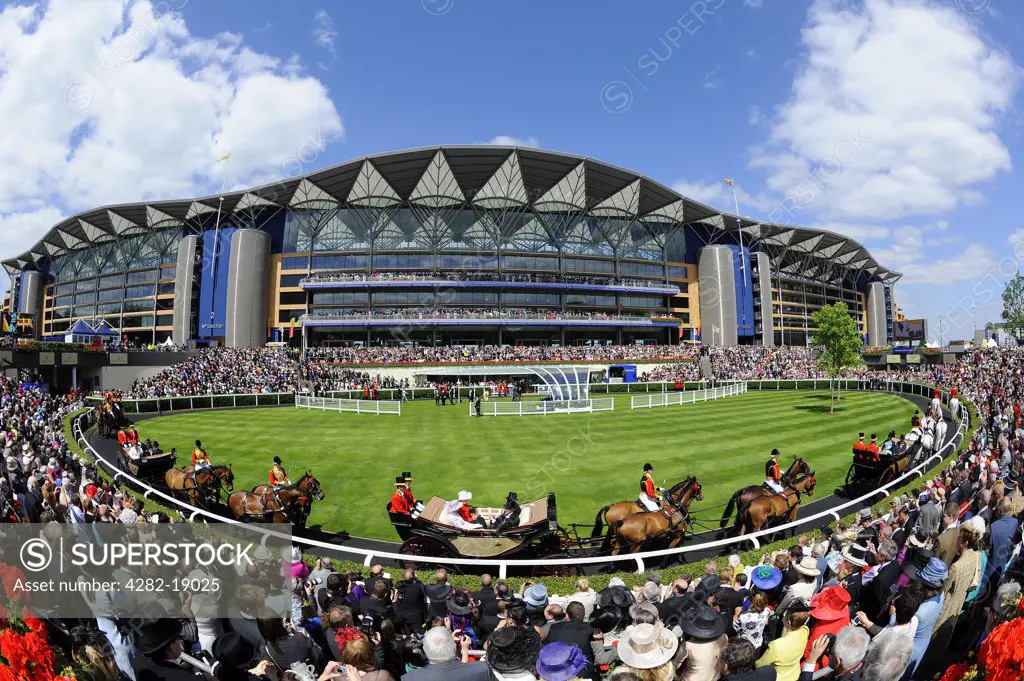 England, Berkshire, Ascot. View of the Royal procession as it passes through the parade ring during day one of Royal Ascot 2010.