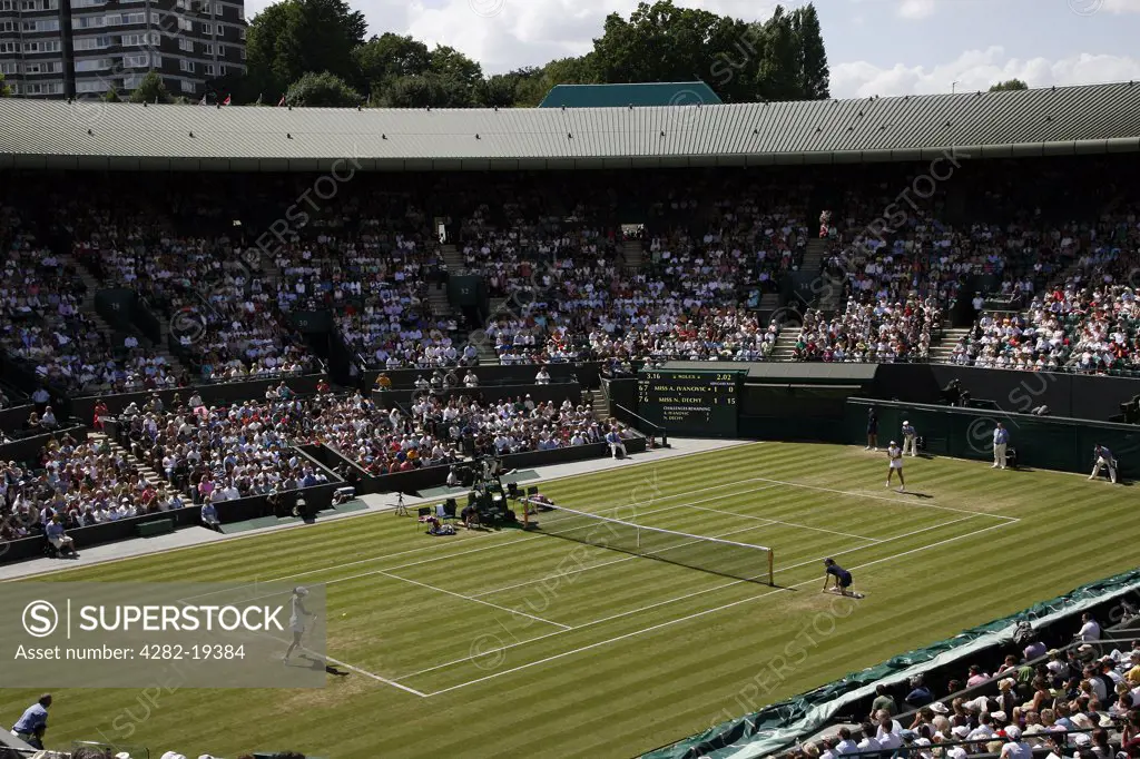 England, London, Wimbledon. View of court 1 during the Wimbledon Tennis Championships 2008.