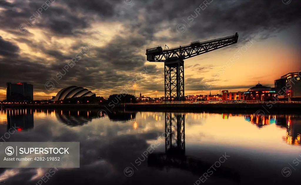 Scotland, Glasgow, River Clyde. A view across the River Clyde toward the Finnieston Crane in Glasgow.