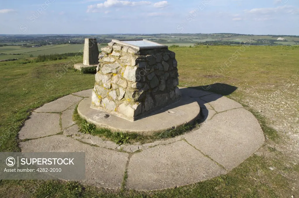 England, Buckinghamshire, Ivinghoe Beacon. Ivinghoe Beacon, a prominent landmark in the Chiltern Hills marking the starting point of the Ridgeway long-distance path to the West.