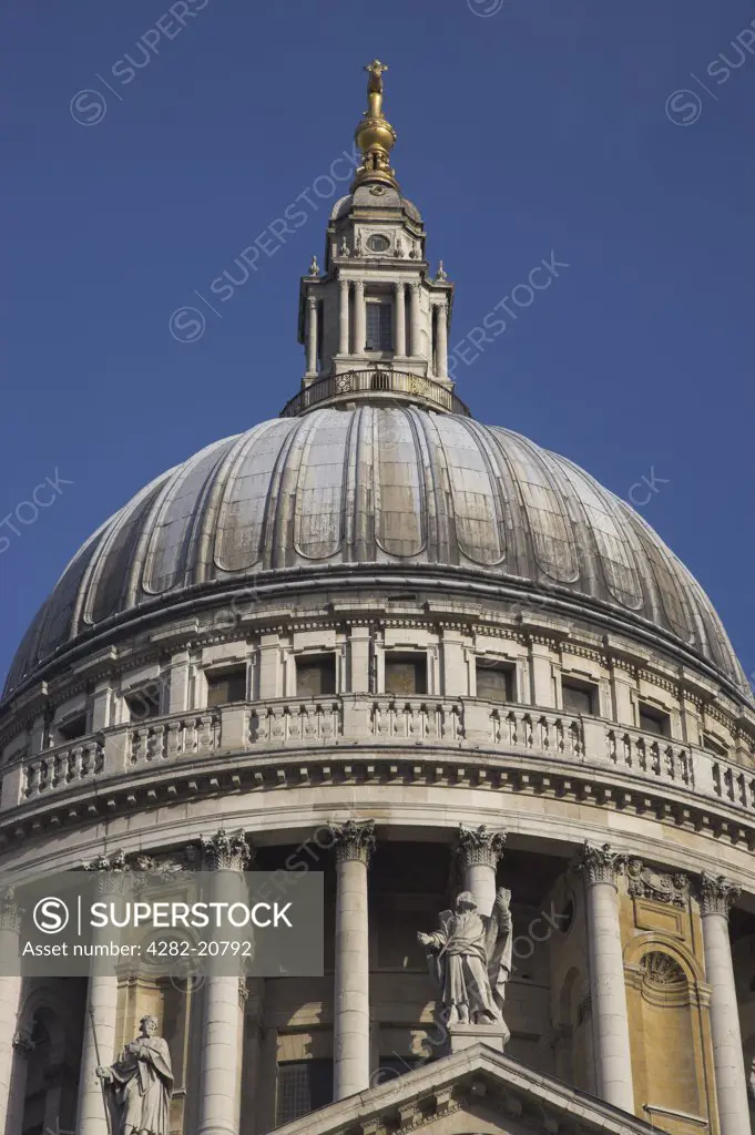 England, London, St. Paul's. St. Paul's Cathedral in the City of London, designed in the 17th century by Sir Christopher Wren.