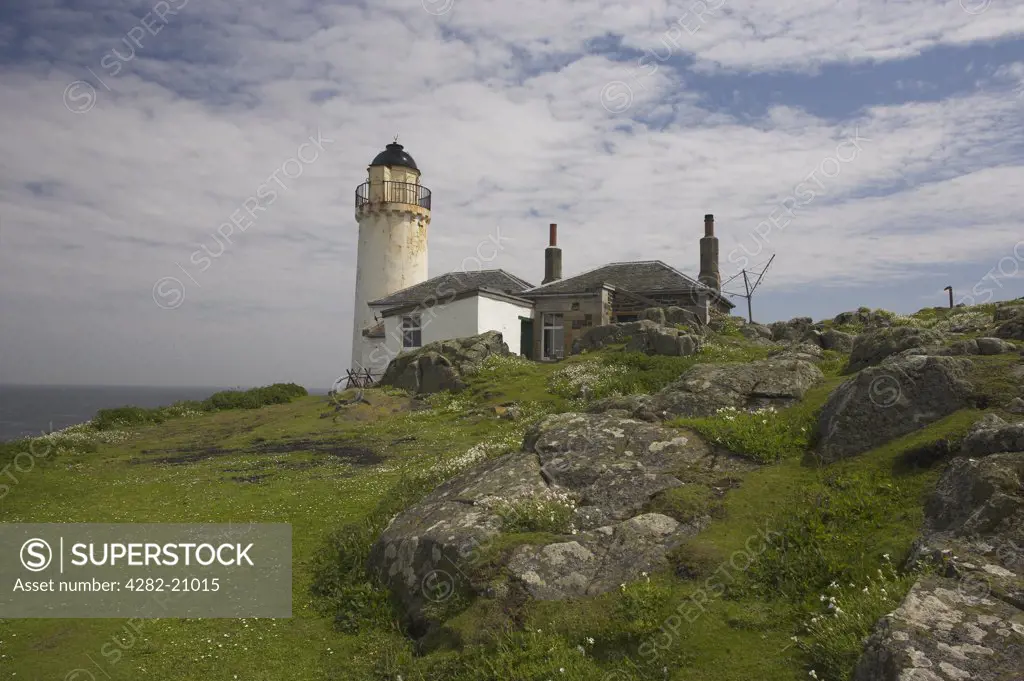 Scotland, Fife, Isle of May. The disused Low Lighthouse on the Isle of May, now used as a bird observatory. 'The island is owned and managed by Scottish Natural Heritage as a National Nature Reserve'.