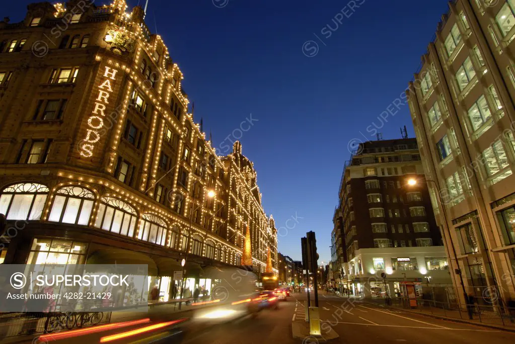 England, London, Knightsbridge. Harrods at night. The most famous store in the world with a motto which reads Omnia Omnibus Ubique - All Things for All People, Everywhere.
