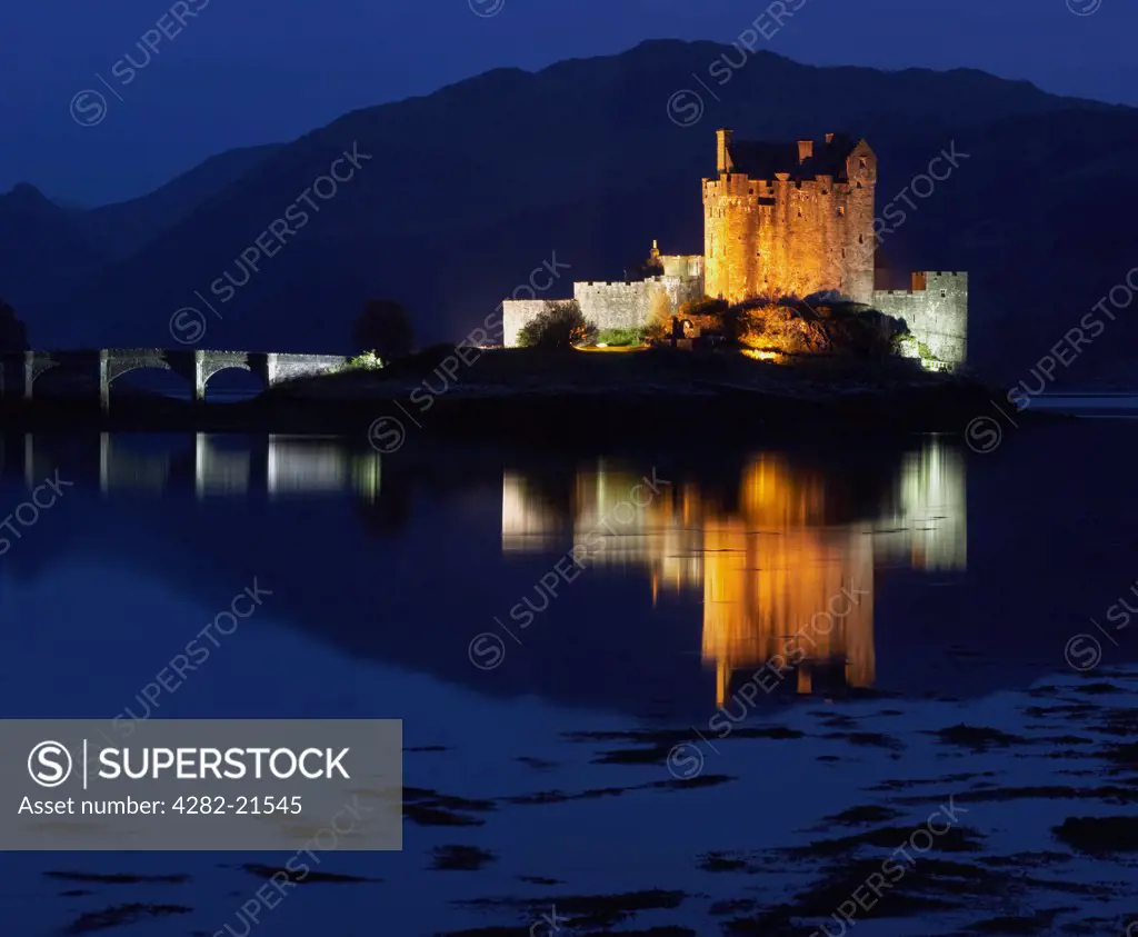 Scotland, Highland, Kyle of Lochalsh. Eilean Donan Castle at night.