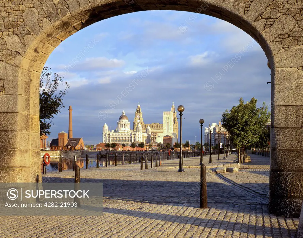 England, Merseyside, Liverpool. View towards the Liver Building from the Albert Dock on the Liverpool waterfront.