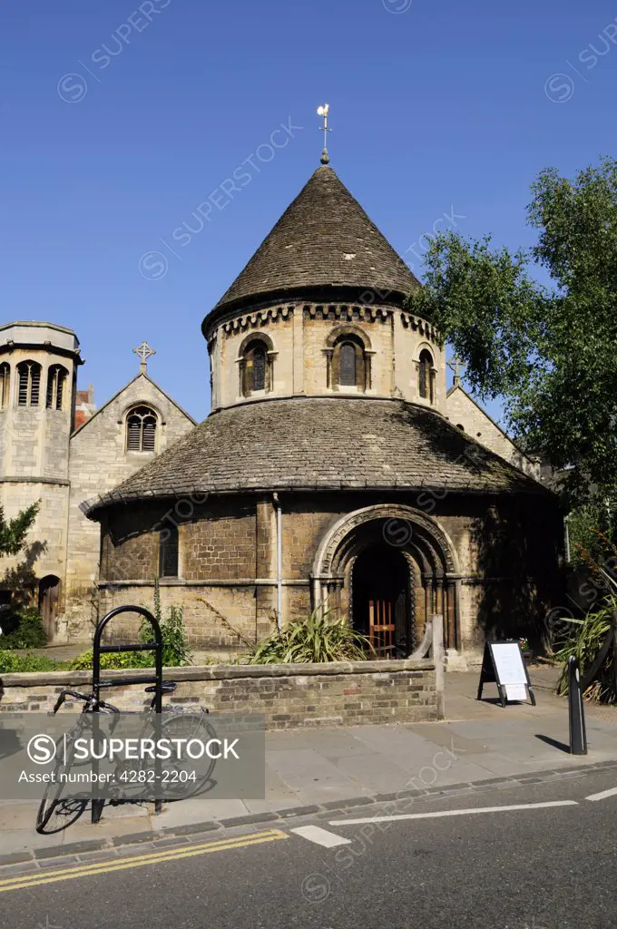 England, Cambridgeshire, Cambridge. The Round Church (officially the Church of the Holy Sepulchre), built around 1130, is one of the oldest buildings in Cambridge. It is one of only four medieval round churches in England.