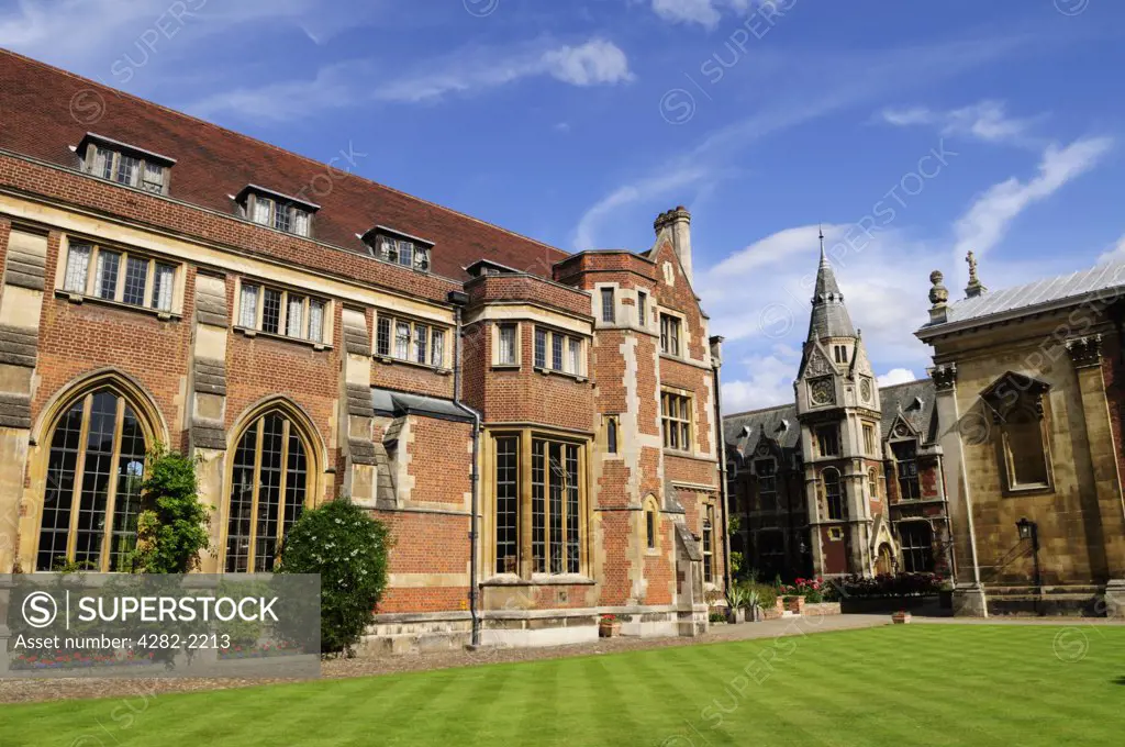 England, Cambridgeshire, Cambridge. Old Court at Pembroke College, founded in 1347, it is a constituent college and the third oldest of the University of Cambridge.