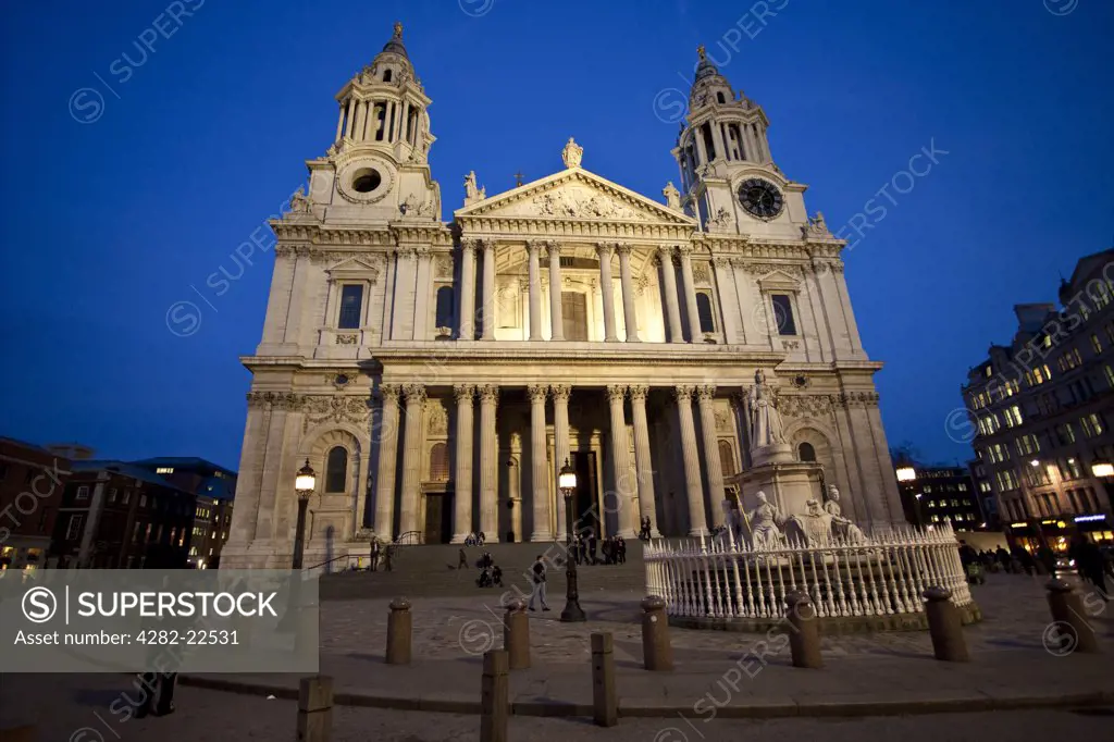 England, London, St Paul's. St Paul's Cathedral lit up at night in London.