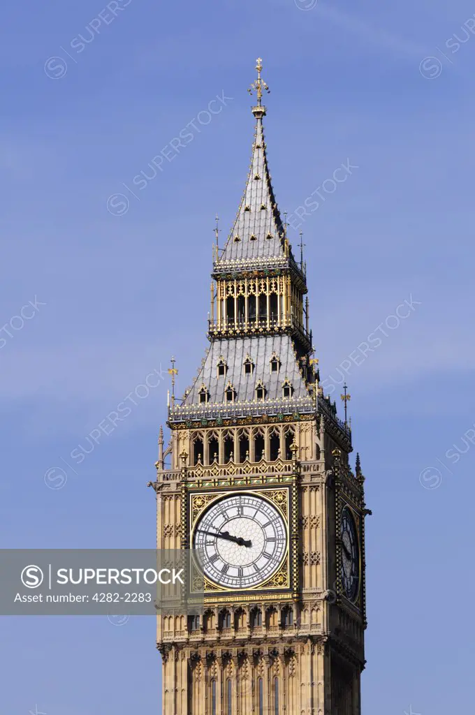 England, London, Westminster. Close up of Big Ben, the largest four-faced chiming clock and the third-tallest free-standing clock tower in the world.