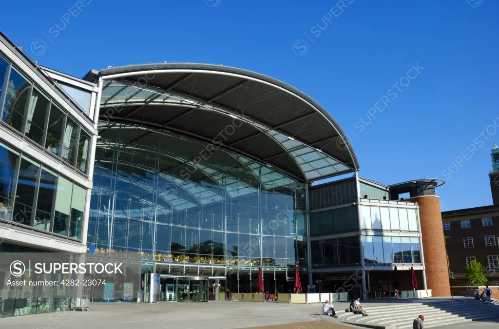 England, Norfolk, Norwich. The Forum, Norwich, a landmark destination with a unique mix of community resources, visitor experiences and conference, meeting and event facilities.
