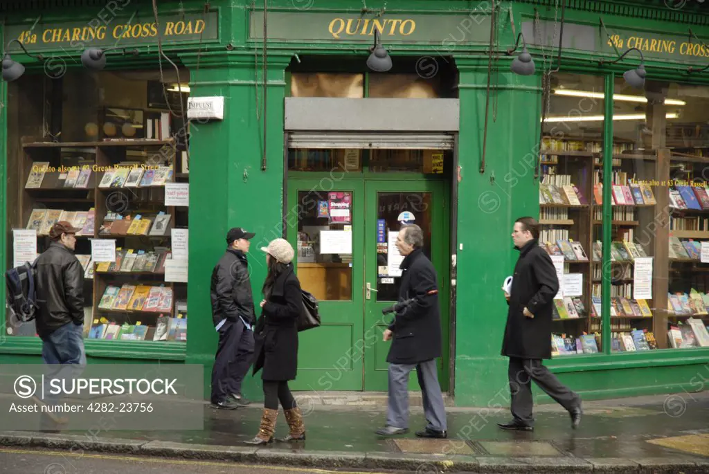 England, London, Westminster. The exterior of Quinto second hand bookshop on Charing Cross Road.