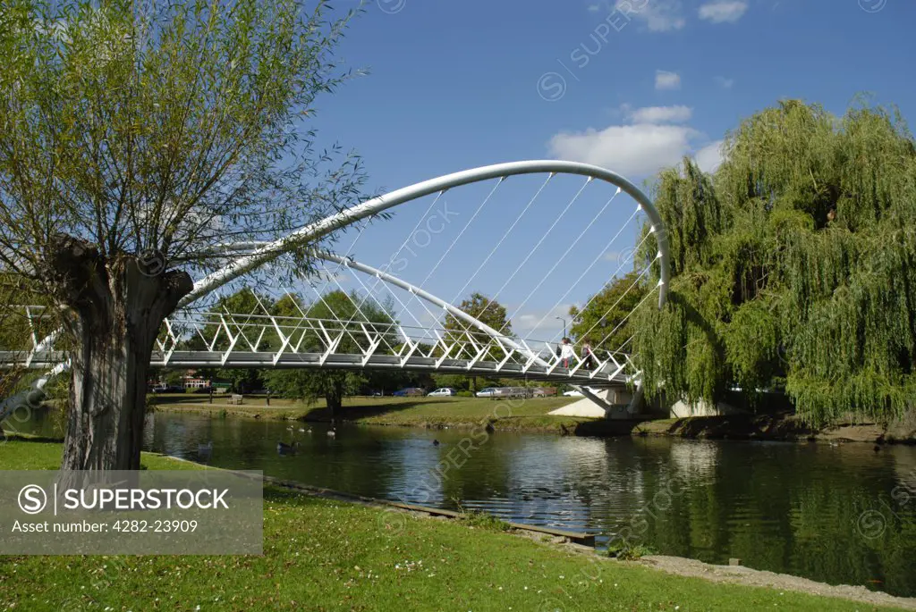 England, Bedfordshire, Bedford. A view to the Butterfly Bridge over the River Great Ouse in Bedford.