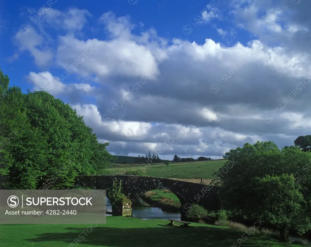 England, Devon, Dartmoor. Rural countryside scene at Two Bridges.