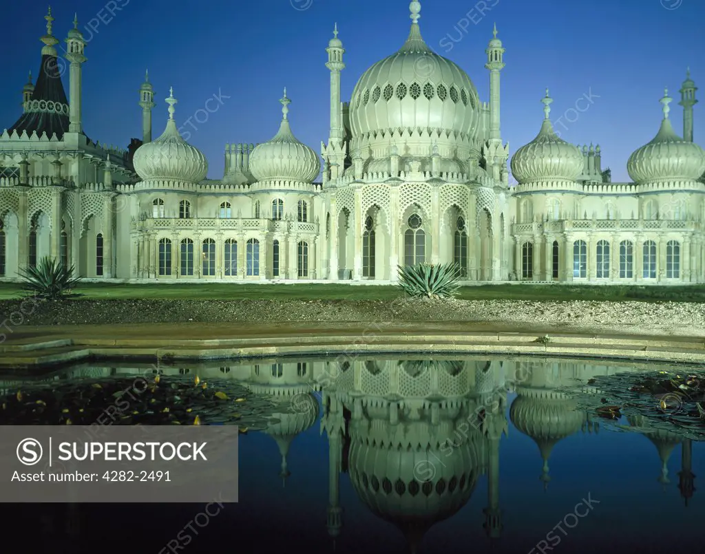 England, East Sussex, Brighton. The Royal Pavilion at night.