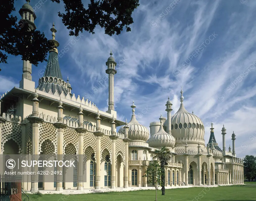 England, East Sussex, Brighton.  A view to the Royal Pavilion in Brighton.