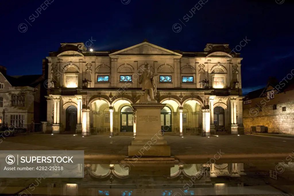 England, North Yorkshire, York. Exterior view of York City Art Gallery at night.