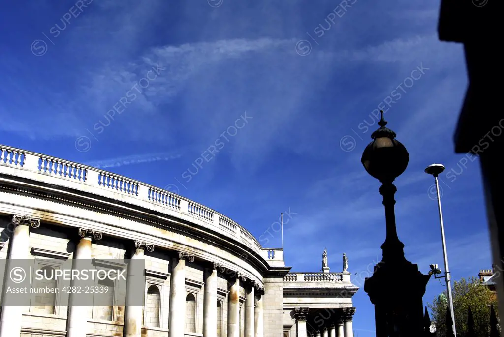 Republic of Ireland, Dublin, Bank of Ireland. A view to the columns of the Bank of Ireland in central Dublin.
