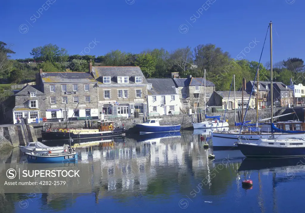 England, Cornwall, Padstow. Boats moored at Padstow harbour.