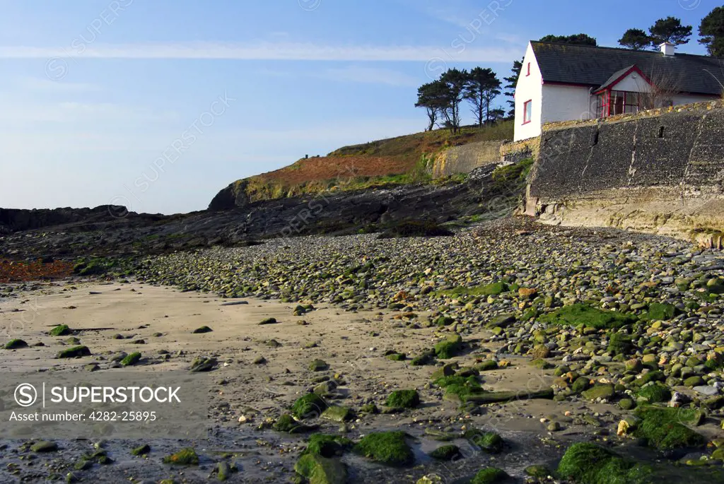 Republic of Ireland, County Cork, Sandycove. A view along the beach at Sandycove near Cork.