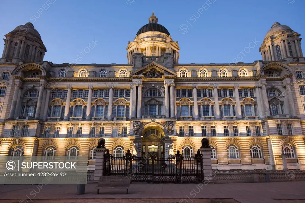 England, Merseyside, Liverpool. The Port of Liverpool Building which is one of the Three Graces at Pier Head in Liverpool.