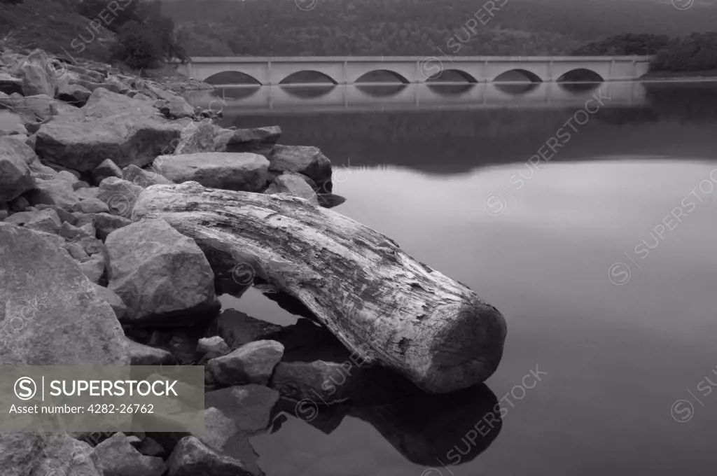 England, Derbyshire, Ladybower Reservoir. The bridge at Ladybower reservoir.