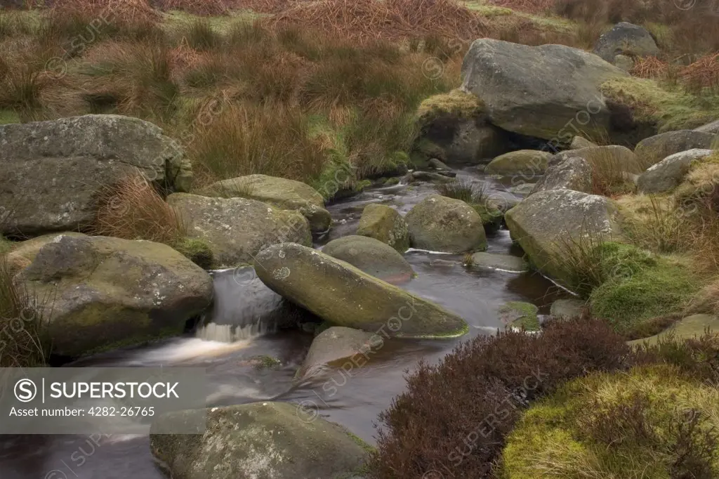 England, Derbyshire, Burbage Brook. A view of Burbage Brook which flows through the Burbage Valley on the Hathersage Moorland.