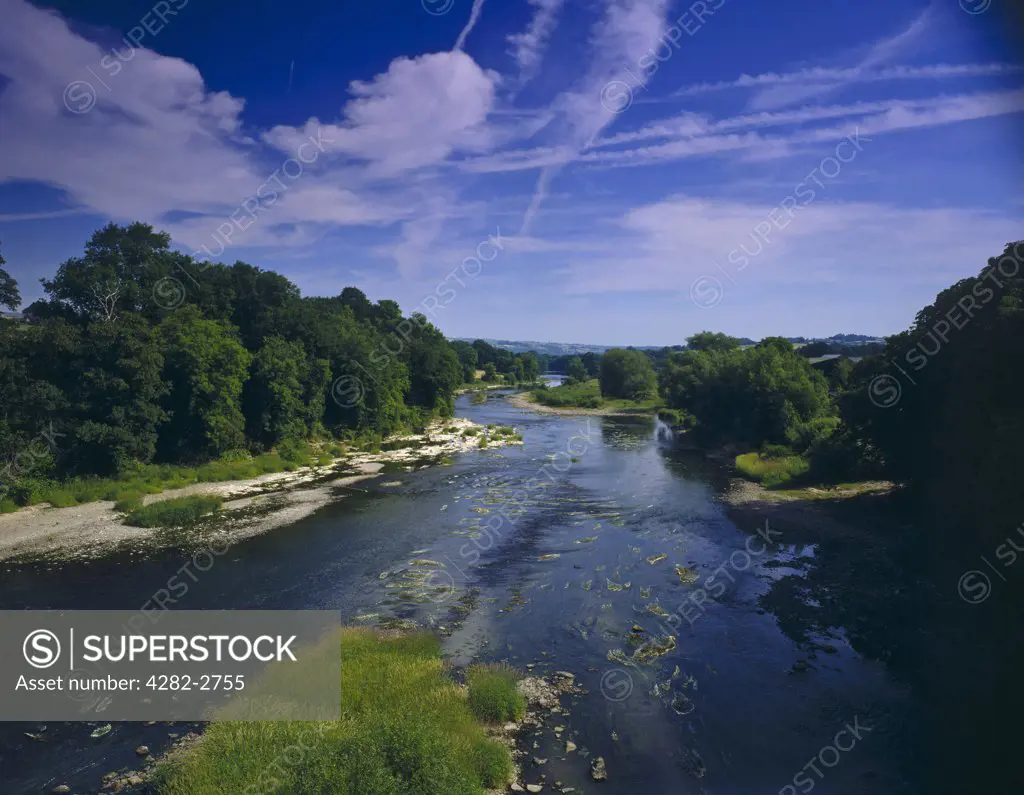 England, Herefordshire, Hay on Wye. The River Wye at Hay on Wye.