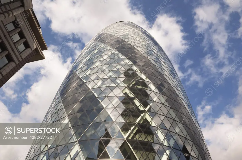 England, London, City of London. 30 St Mary Axe, also known as the Gherkin and the Swiss Re Building in the City of London.