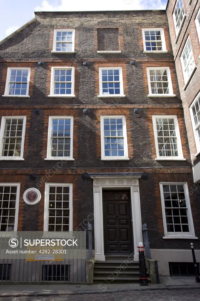 England, London, City of London. An exterior view of the former home of the 18th century English writer Samuel Johnson in the City of London.