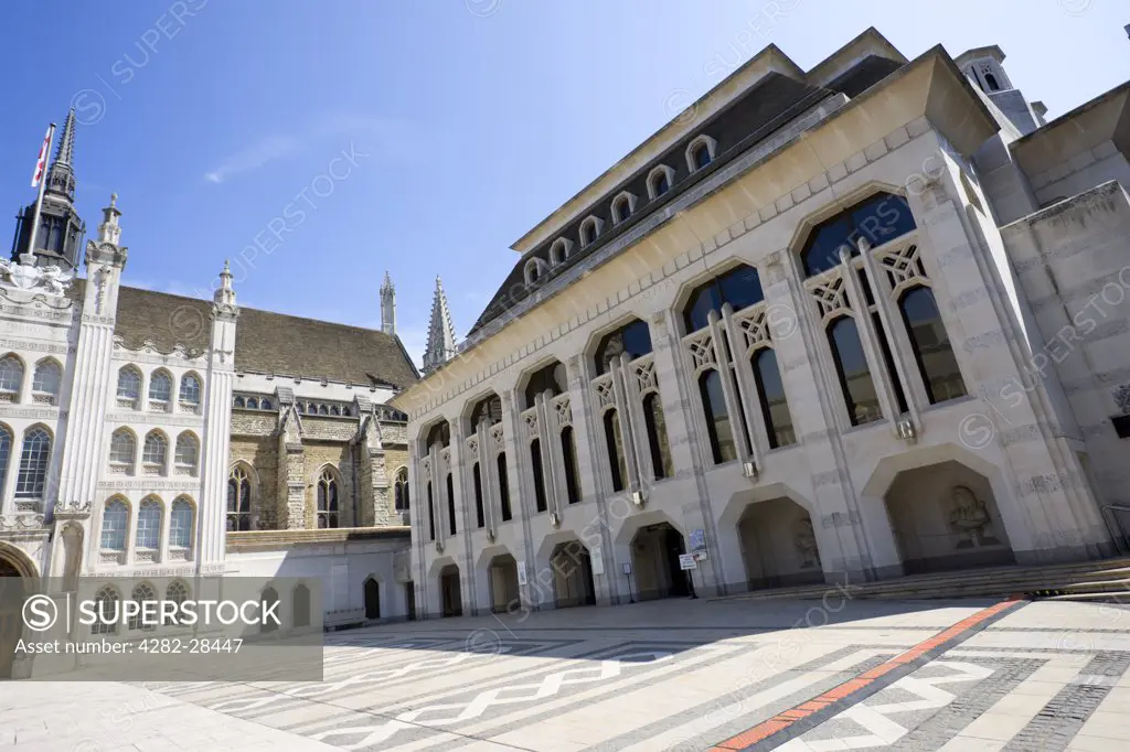 England, London, City of London. The Guildhall and the Guildhall Gallery.