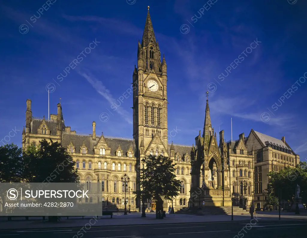 England, Greater Manchester, Manchester. A view to Manchester Town Hall.