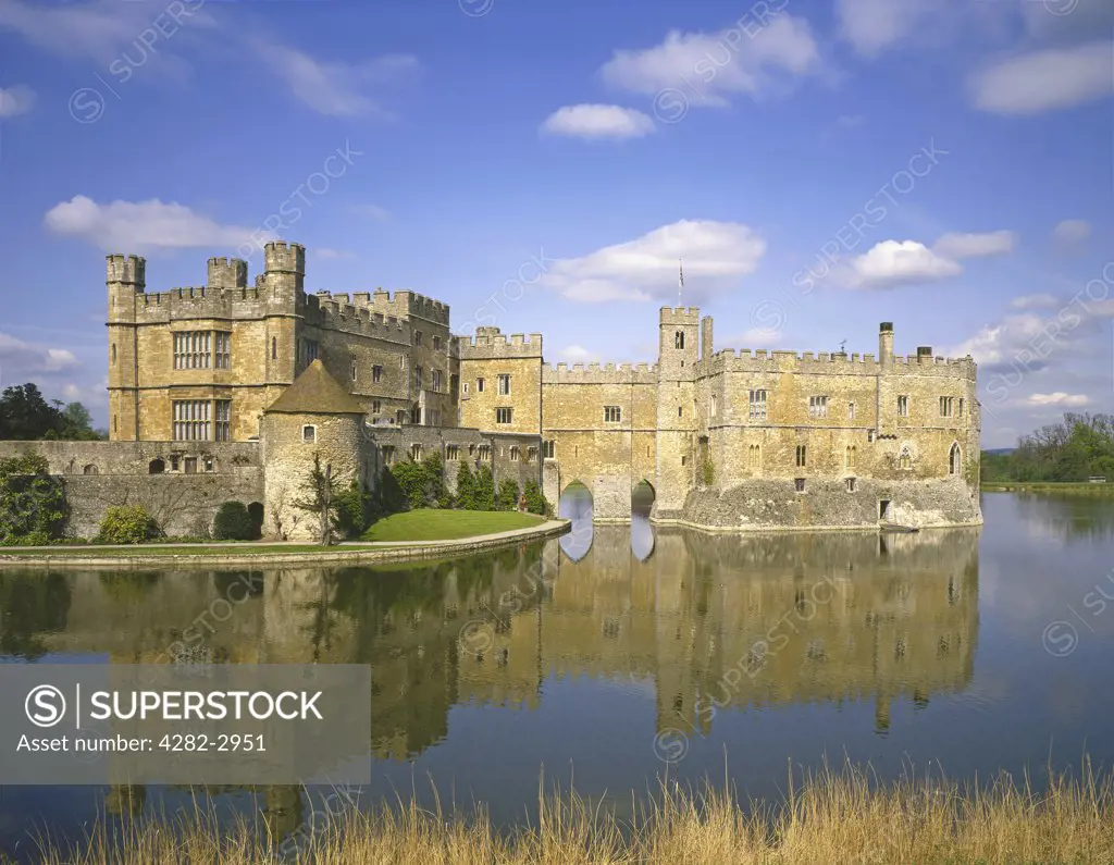 England, Kent, Maidstone. Reflections in the water of Leeds Castle.