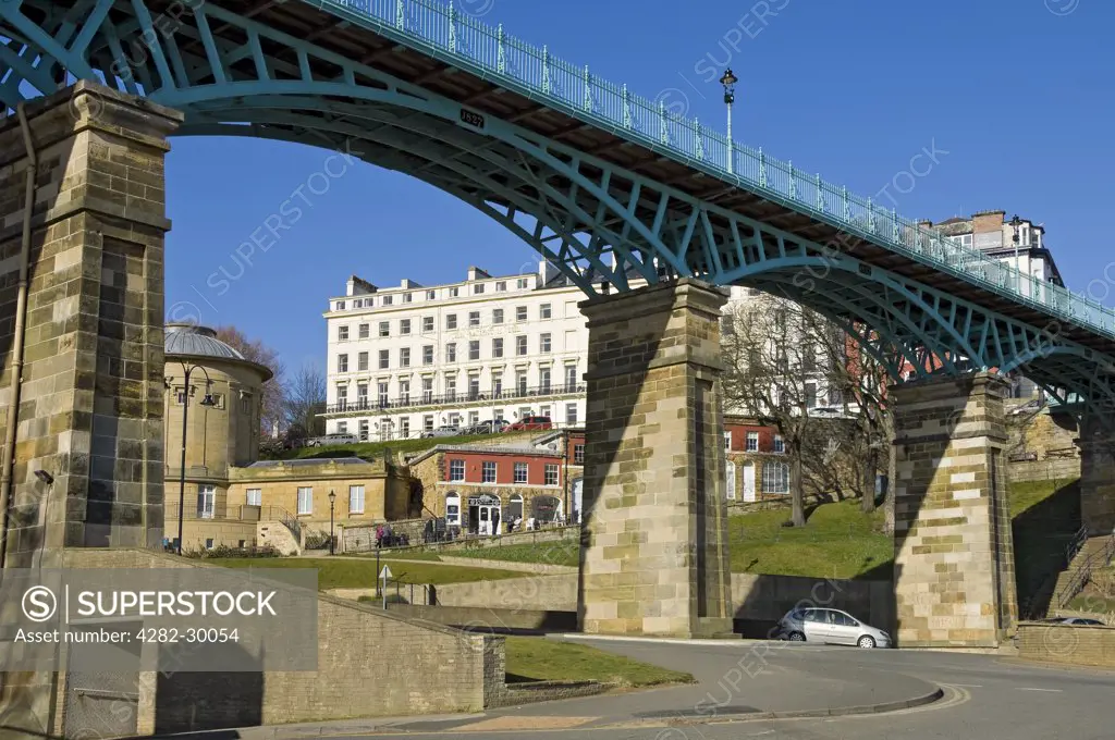 England, North Yorkshire, Scarborough. Scarborough Spa Bridge, built in 1827 linking St Nicholas Cliff to the Spa.
