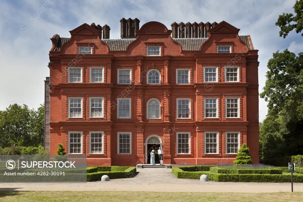 England, London, Kew. Kew Palace, a British Royal Palace in Kew Gardens, first occupied by members of the Royal Family in 1734 when it was known as the Dutch House. King George lll purchased the house in 1781.