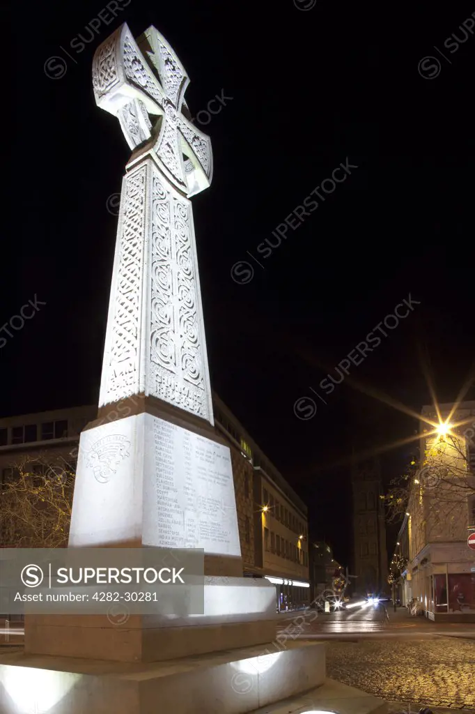 England, Somerset, Taunton. Taunton War memorial in the town centre.