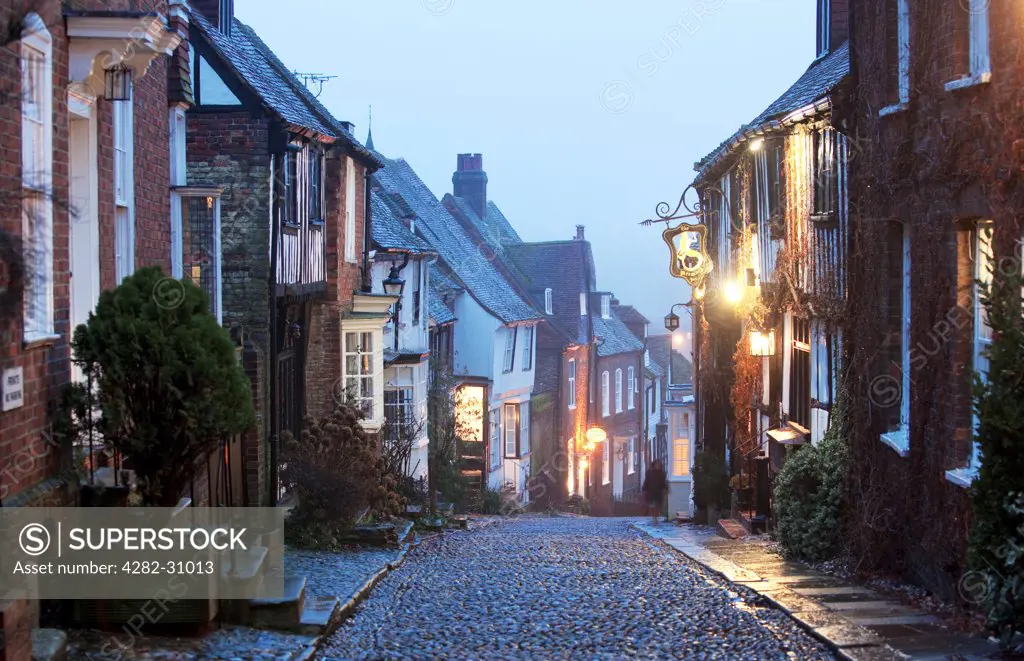 England, East Sussex, Rye. A view down a cobbled street in Rye in East Sussex.