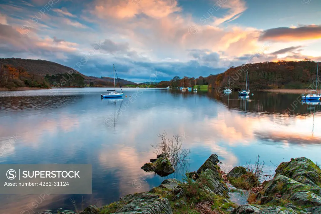 England, Cumbria, Coniston Water. Late afternoon at the southern tip of Coniston Water.