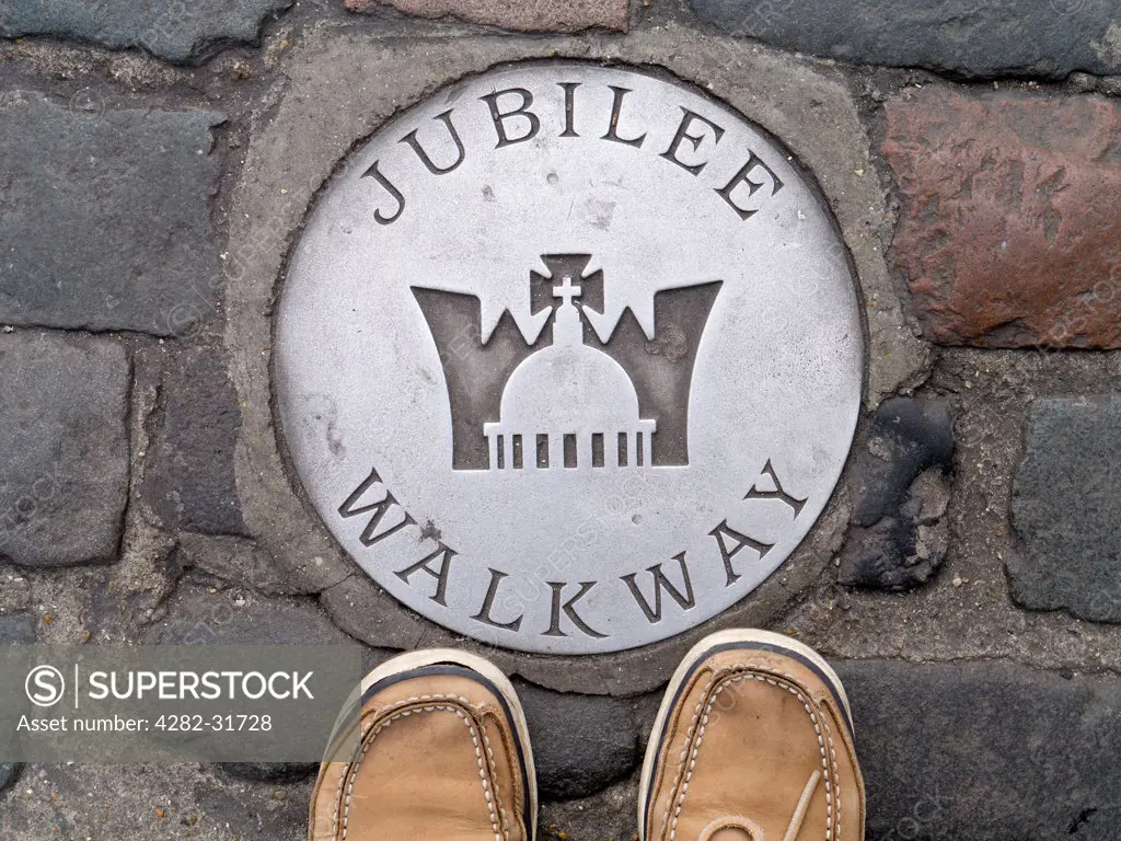 England, London, Covent Garden. A Jubilee Walkway sign at Covent Garden in London.