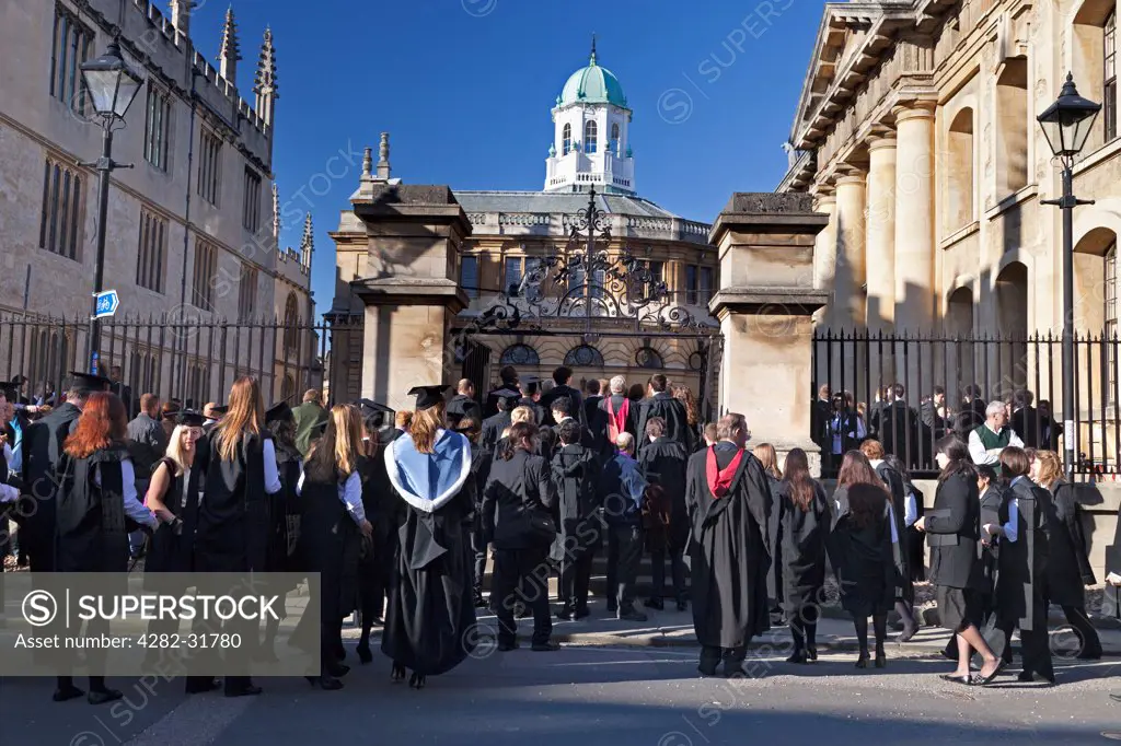 England, Oxfordshire, The Sheldonian. Students queueing for the matriculation ceremony at The Sheldonian which is part of Oxford University.